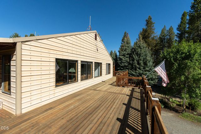 52971 Bridge Drive, La Pine, OR 97739