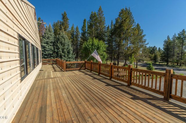 52971 Bridge Drive, La Pine, OR 97739