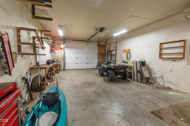 52971 Bridge Drive, La Pine, OR 97739