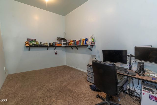 52971 Bridge Drive, La Pine, OR 97739