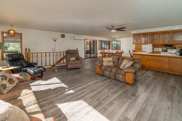 52971 Bridge Drive, La Pine, OR 97739