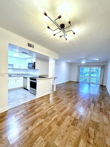 1535 SE 15th Street 304, Fort Lauderdale, FL 33316