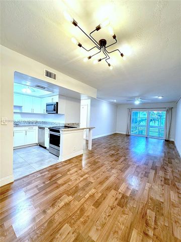 1535 SE 15th Street 304, Fort Lauderdale, FL 33316