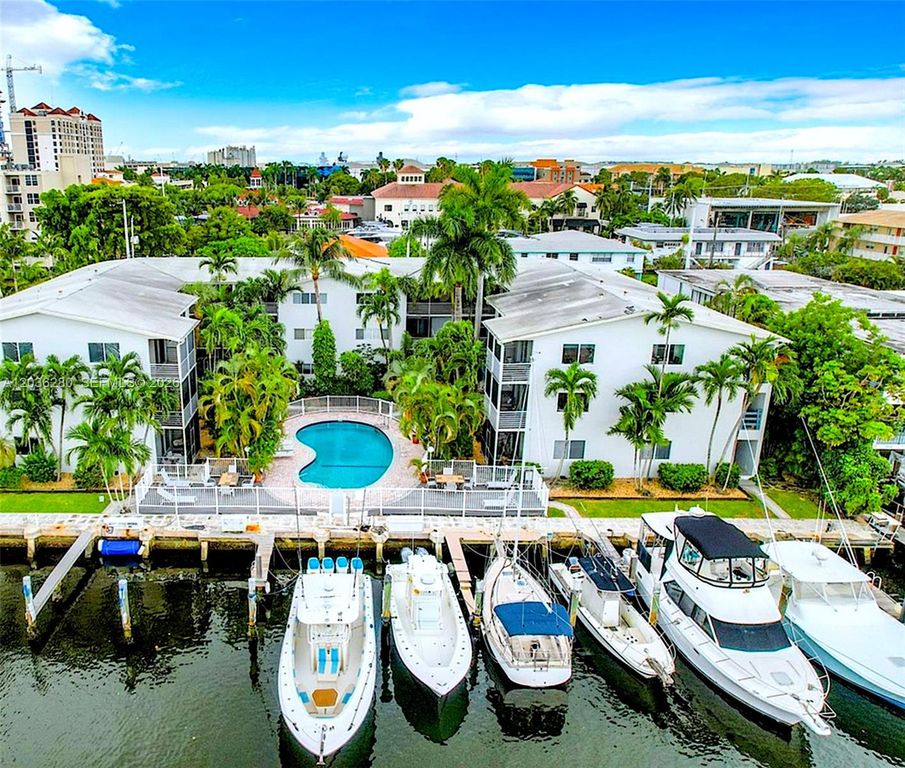 1535 SE 15th Street 304, Fort Lauderdale, FL 33316