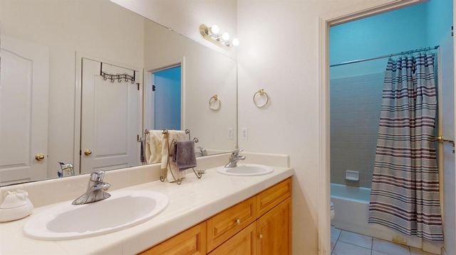 5510 Dockery Avenue, Clovis, CA 93619