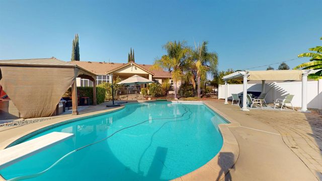 5510 Dockery Avenue, Clovis, CA 93619