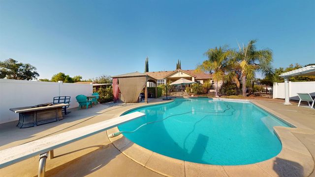 5510 Dockery Avenue, Clovis, CA 93619