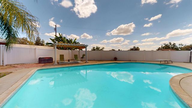 5510 Dockery Avenue, Clovis, CA 93619