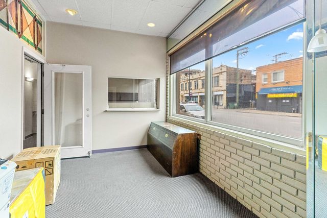 735 W 35th Street, Chicago, IL 60616