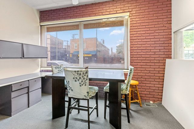 735 W 35th Street, Chicago, IL 60616