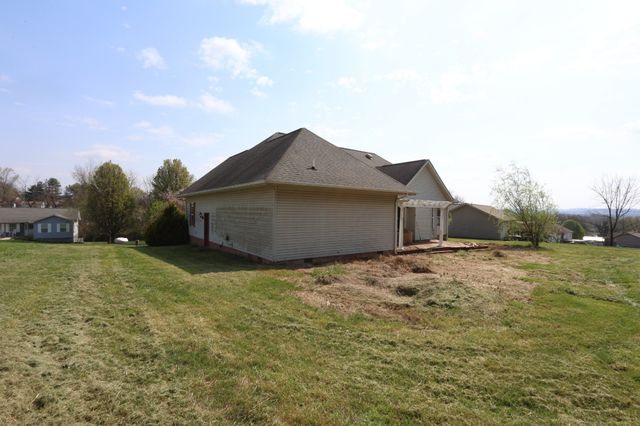 120 Settlers Ln, Talbott, TN 37877