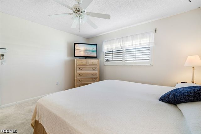 7008 Foxfire DR, Fort Myers, FL 33919