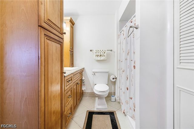 7008 Foxfire DR, Fort Myers, FL 33919