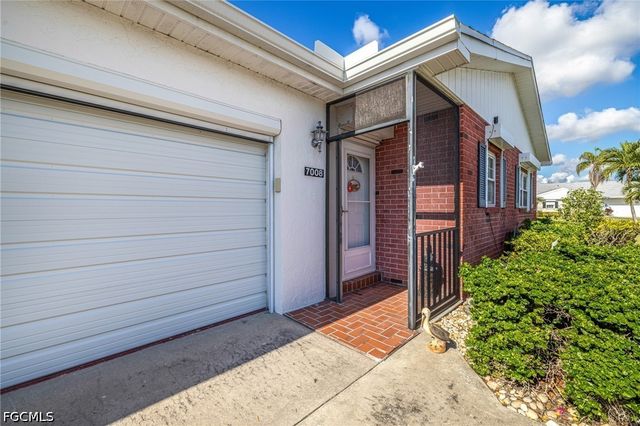 7008 Foxfire DR, Fort Myers, FL 33919