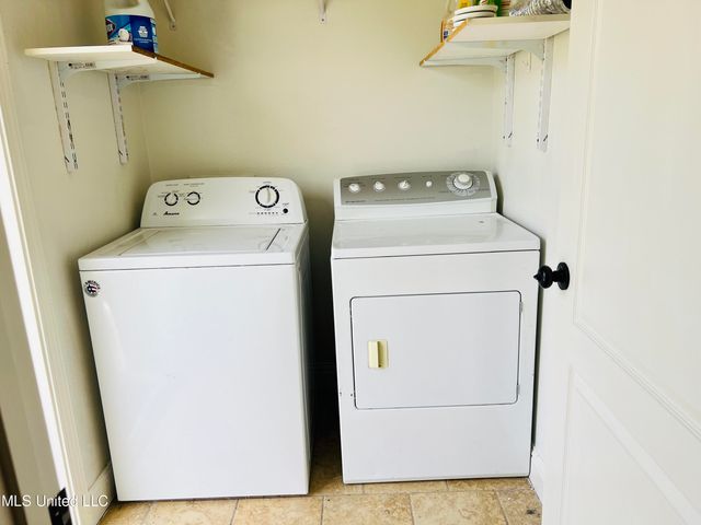 205 Jeff Davis Avenue, Waveland, MS 39576