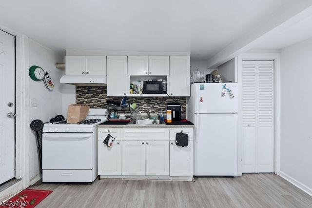 32 Jefferson St, Paterson City, NJ 07522