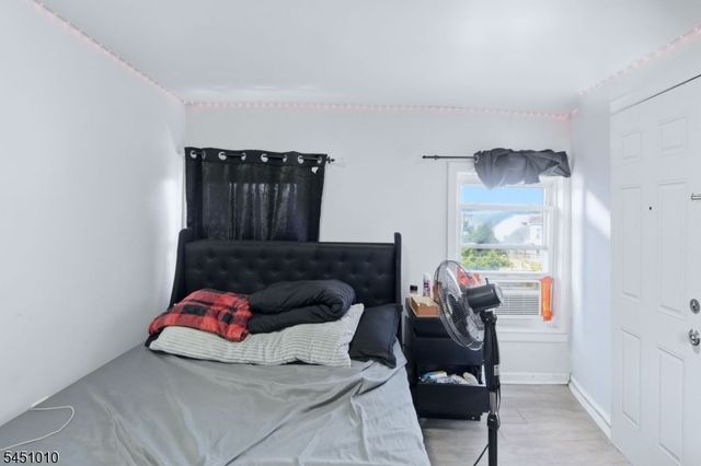 32 Jefferson St, Paterson City, NJ 07522