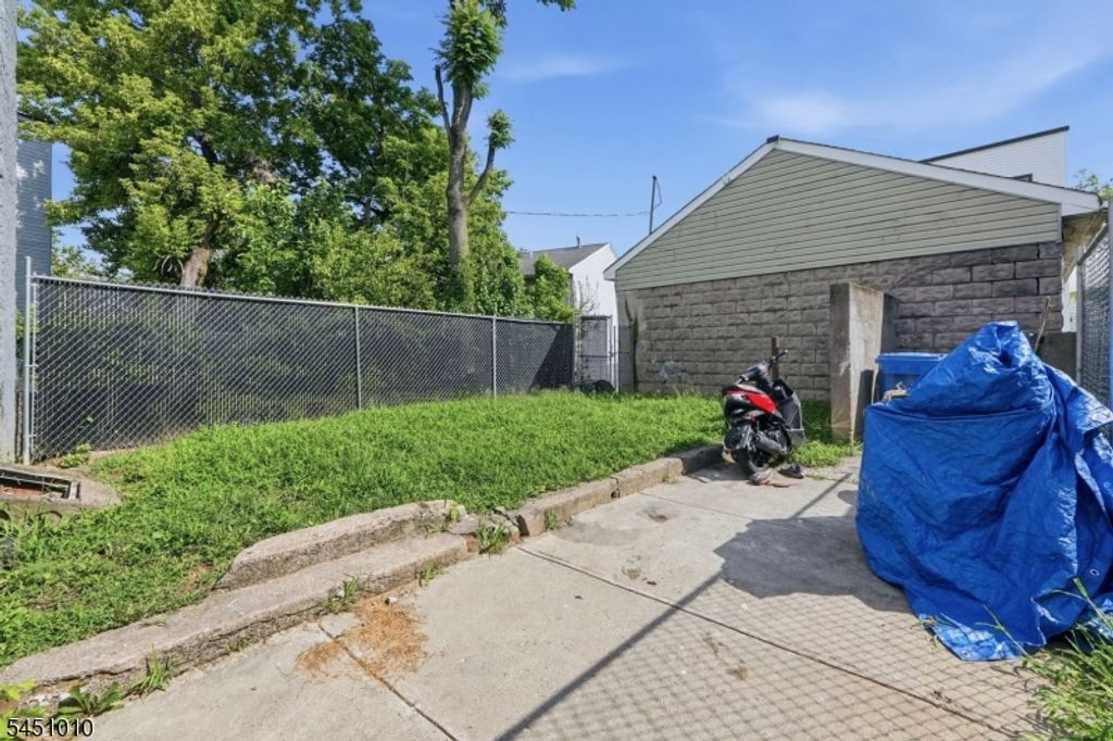 32 Jefferson St, Paterson City, NJ 07522 — photo 3