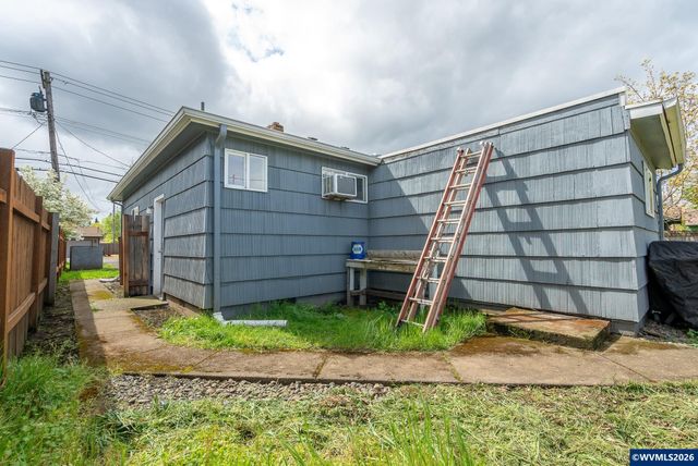 721 Cummings Ln N, Keizer, OR 97303