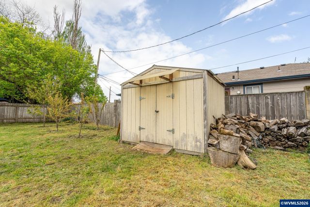 721 Cummings Ln N, Keizer, OR 97303