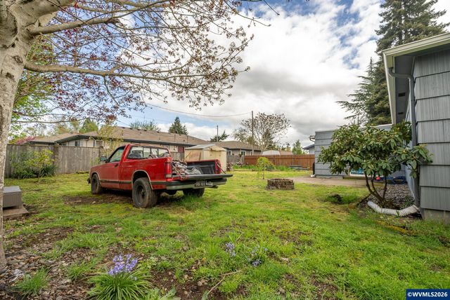 721 Cummings Ln N, Keizer, OR 97303