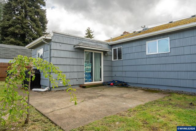 721 Cummings Ln N, Keizer, OR 97303