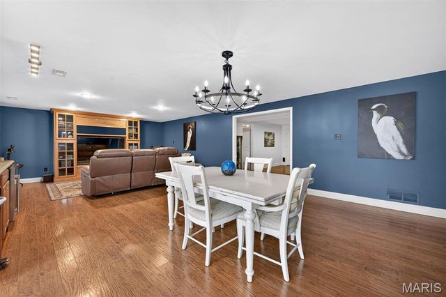 12 Prairie Lake Court, Wentzville, MO 63385