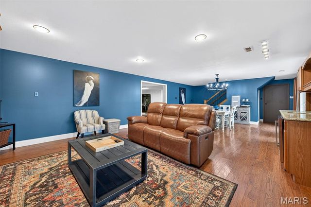 12 Prairie Lake Court, Wentzville, MO 63385