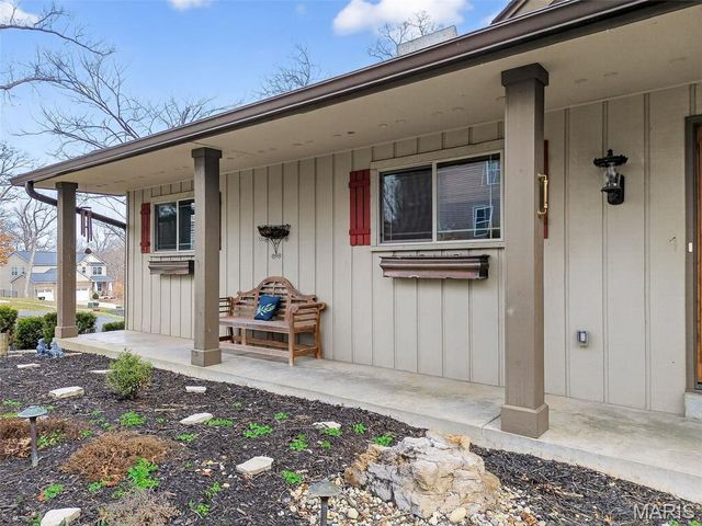 12 Prairie Lake Court, Wentzville, MO 63385