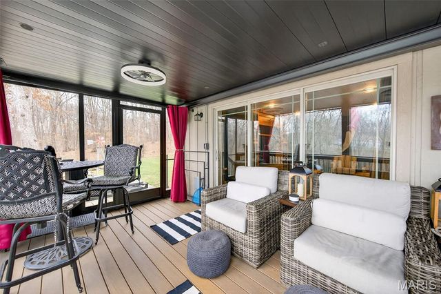 12 Prairie Lake Court, Wentzville, MO 63385