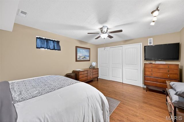 12 Prairie Lake Court, Wentzville, MO 63385