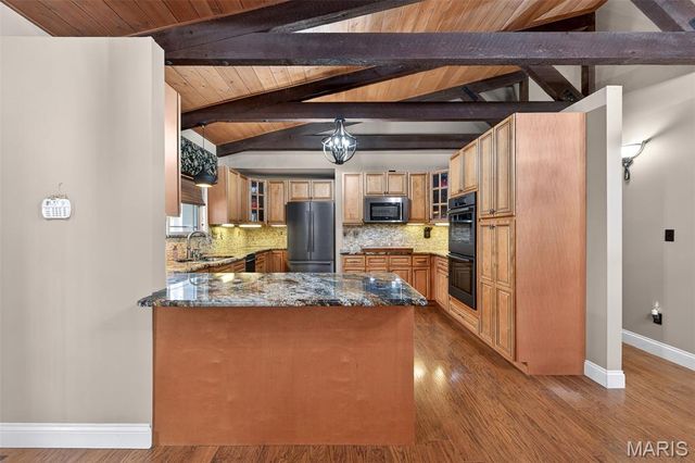 12 Prairie Lake Court, Wentzville, MO 63385