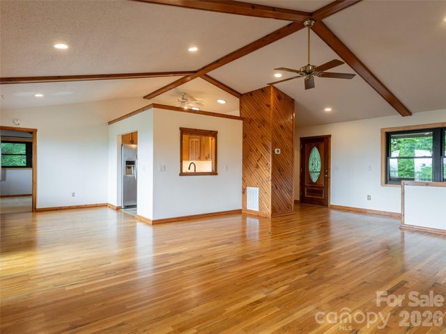 243 Pioneer Ridge Road, Canton, NC 28716