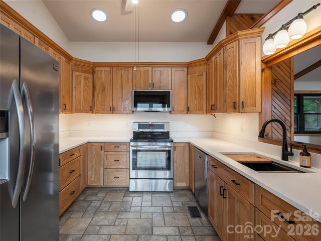 243 Pioneer Ridge Road, Canton, NC 28716