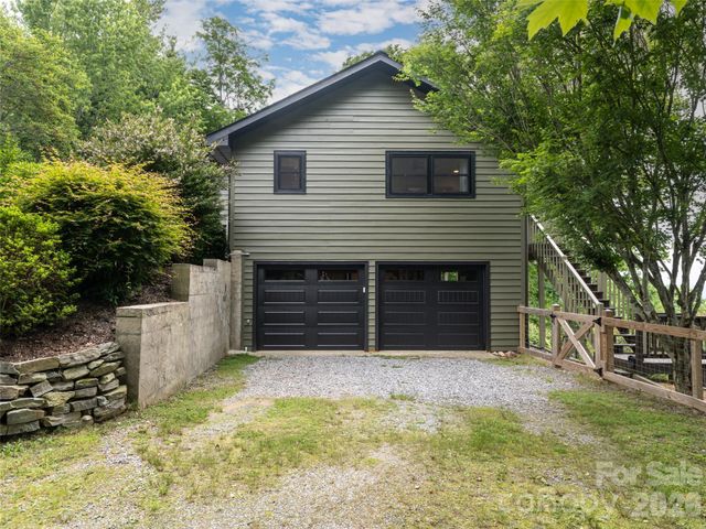 243 Pioneer Ridge Road, Canton, NC 28716