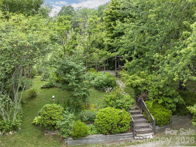 243 Pioneer Ridge Road, Canton, NC 28716