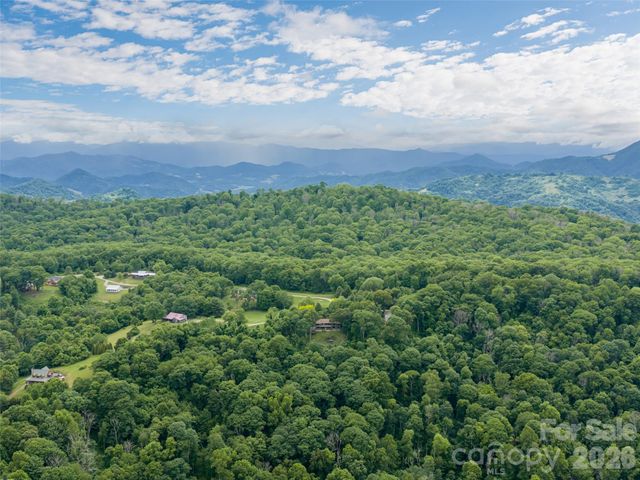 243 Pioneer Ridge Road, Canton, NC 28716