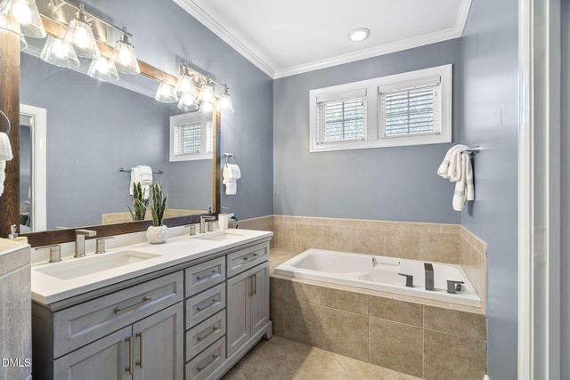 608 Skygrove Drive, Holly Springs, NC 27540