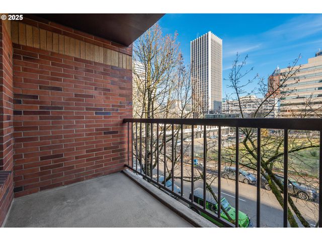 1500 Sw PARK Ave 215, Portland, OR 97201