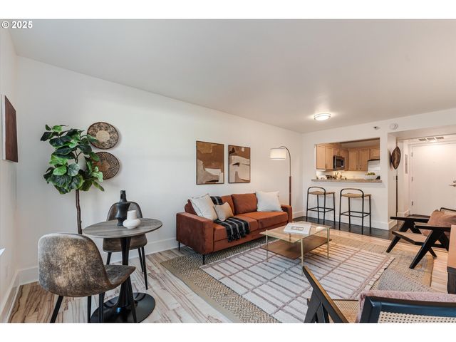 1500 Sw PARK Ave 215, Portland, OR 97201