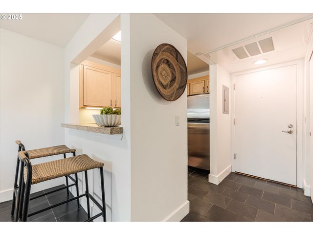 1500 Sw PARK Ave 215, Portland, OR 97201