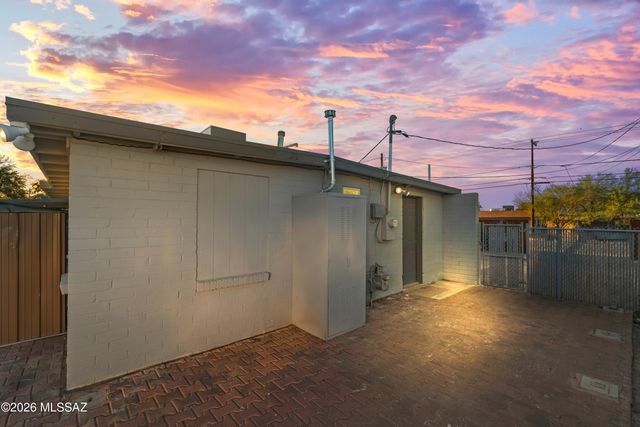 3236 E Bermuda Street, Tucson, AZ 85716