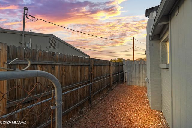 3236 E Bermuda Street, Tucson, AZ 85716