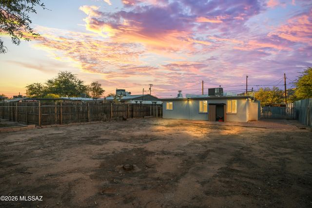 3236 E Bermuda Street, Tucson, AZ 85716