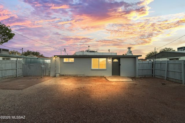 3236 E Bermuda Street, Tucson, AZ 85716