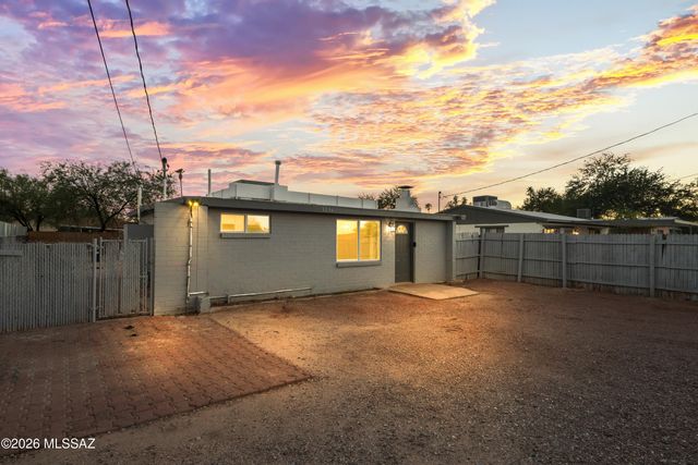 3236 E Bermuda Street, Tucson, AZ 85716