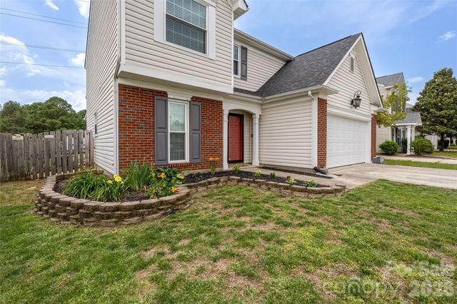 9535 Forest Path Drive, Charlotte, NC 28269