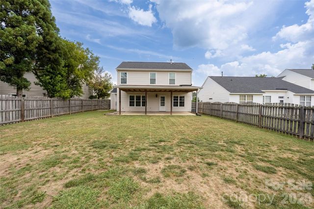 9535 Forest Path Drive, Charlotte, NC 28269