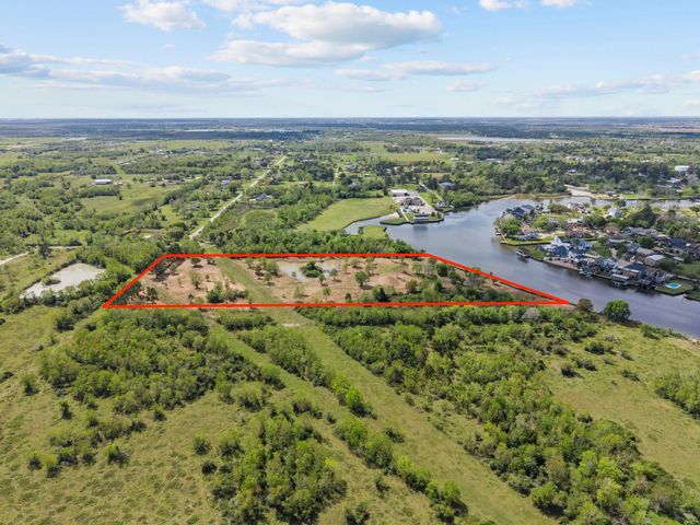 4700 Starboard Lane, Dickinson, TX 77539