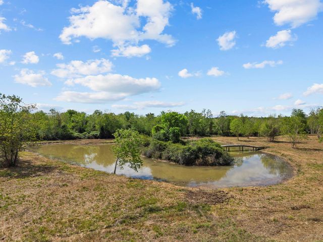 4700 Starboard Lane, Dickinson, TX 77539